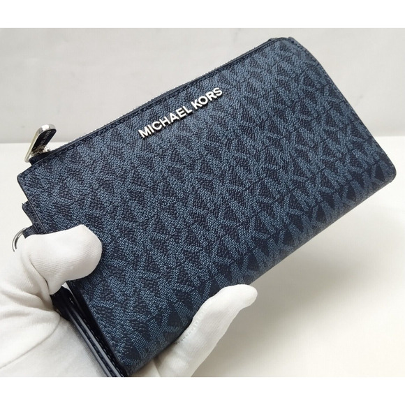 Michael Kors Blue Leather MK Printed Credit Card Wristlet Bifold Wallet - EUC - Picture 3 of 16
